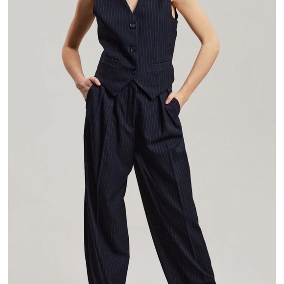 Tansley Pleated Trousers - Navy Pinstripe - Picture 5 of 8